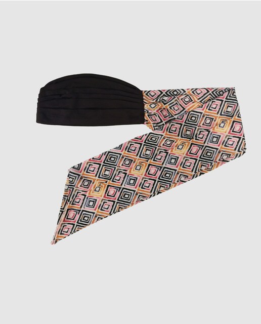Turbante cerrado Belle Turban en negro con pañuelo estampado