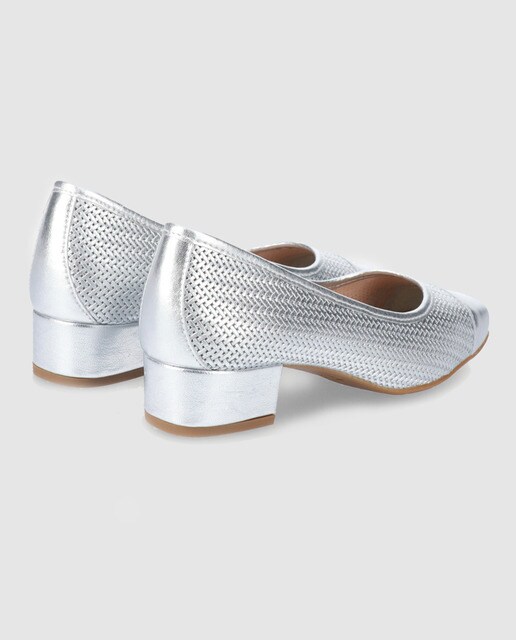 Zapatos de salón de mujer D' Chicas de piel trenzada en color plata