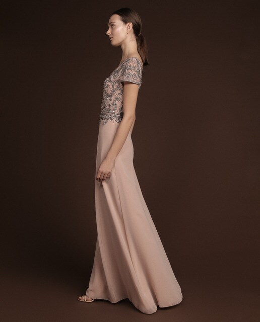 Vestido largo cuerpo pedrería