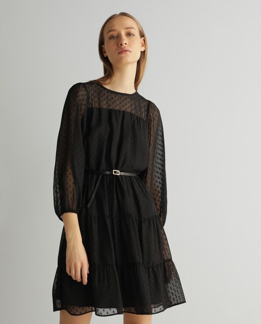 Vestido de plumeti con cinturón
