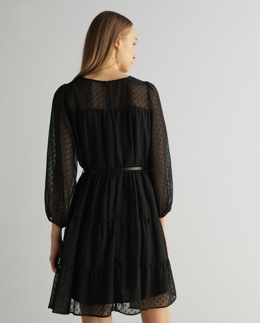 Vestido de plumeti con cinturón