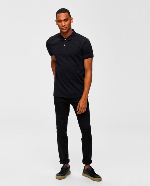 Polo piqué de hombre Selected básico negro de manga corta