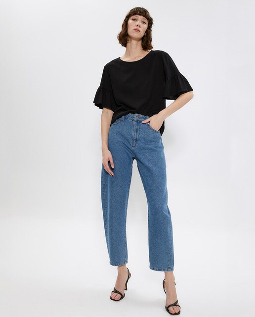 Camiseta lisa de mujer con volante