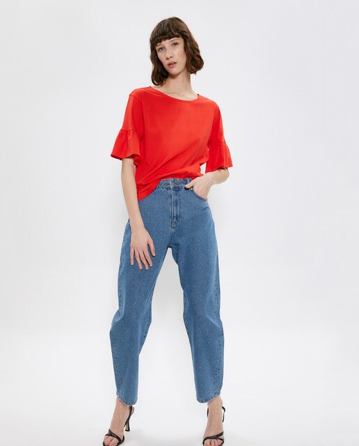 Camiseta lisa de mujer con volante