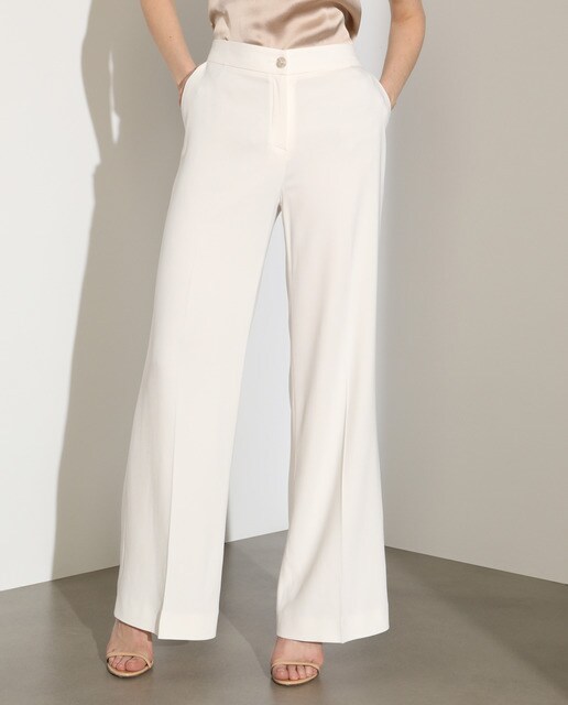 Pantalón amplio de traje de mujer