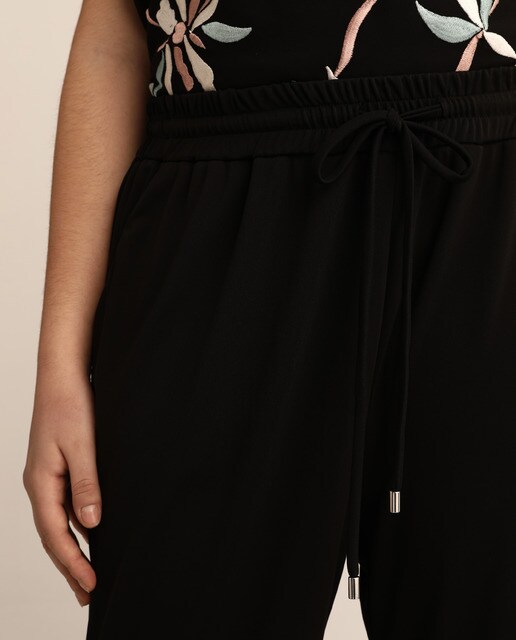 Pantalón fluido de mujer talla grande con cintura elástica