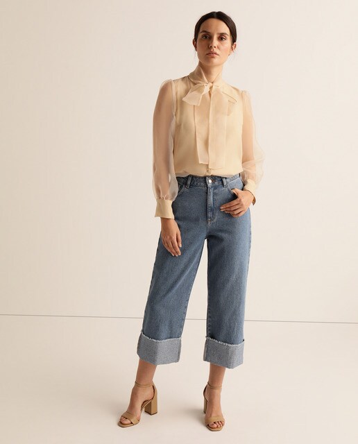 Blusa de mujer lisa en organza.