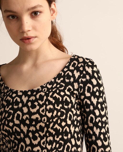 Vestido estampado com manga 3/4