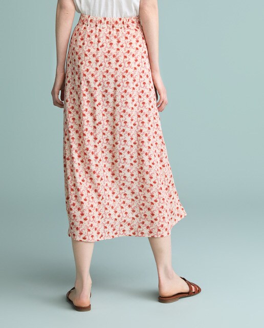 Falda midi con botones