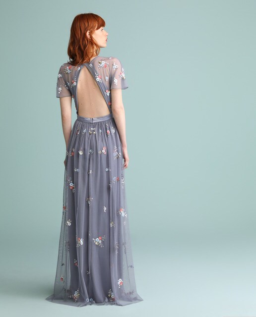 Vestido largo de tul con manga corta