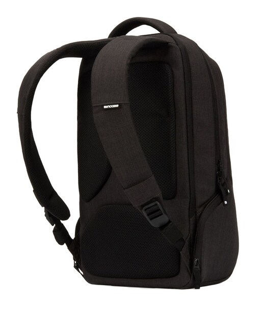Mochila de homem Incase cinzenta com fecho de correr