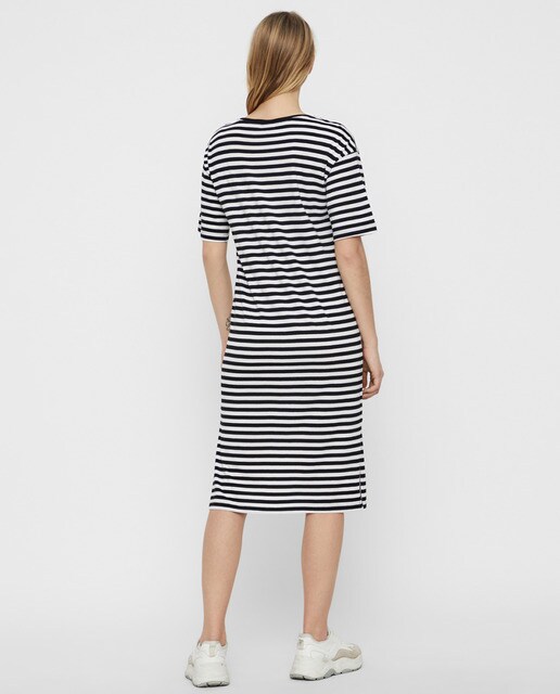 Vestido midi de manga corta