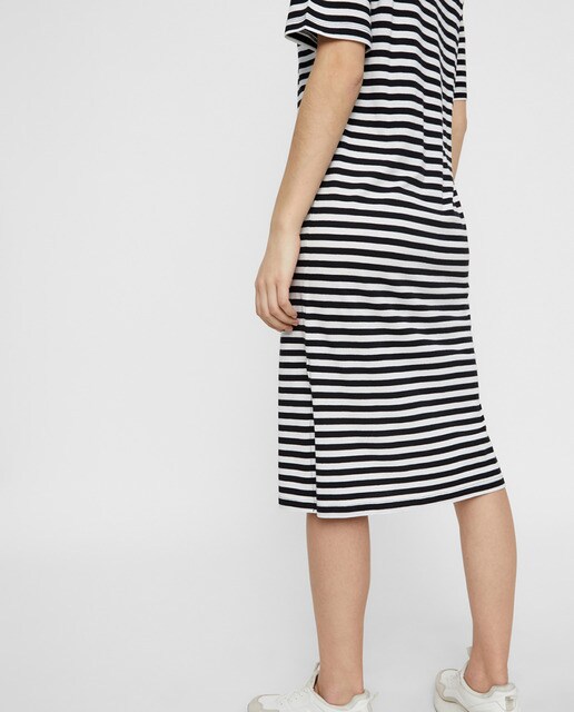 Vestido midi de manga corta