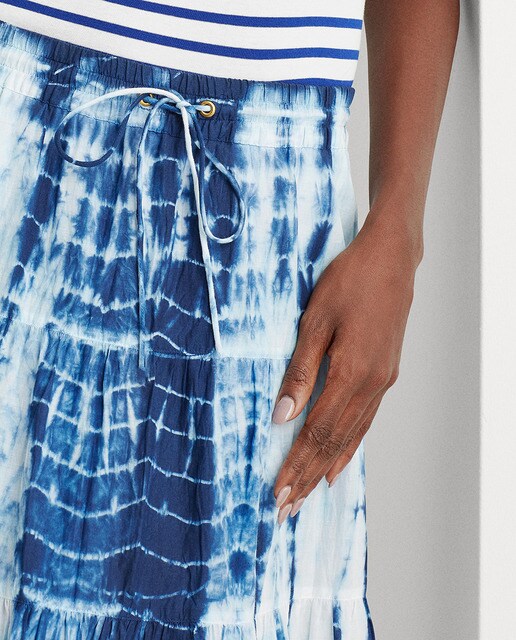 Falda larga con estampado tie dye