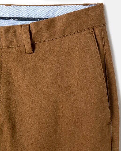 Calças chino custom castanhas de homem