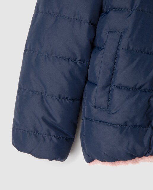 Parka reversível azul e de pêlo rosa