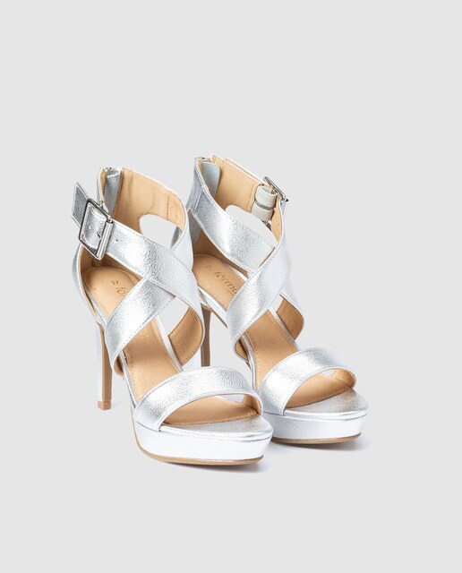 Sandalias de tacón de mujer Fórmula Joven de color plata con tiras cruzadas en el empeine