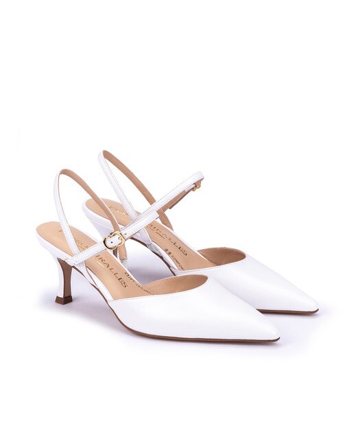 Zapatos de salón de mujer Pedro Miralles destalonados de color blanco