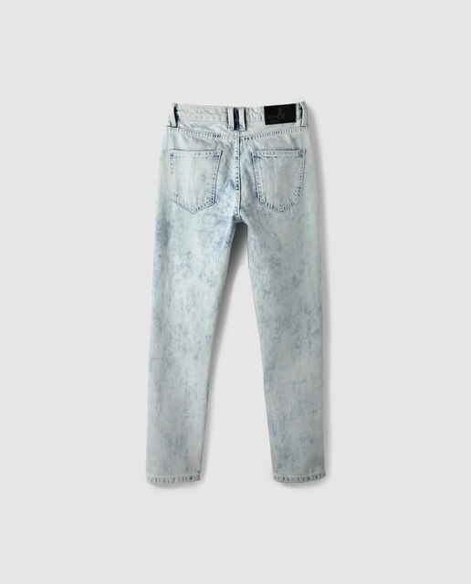 Jeans azuis acid wash