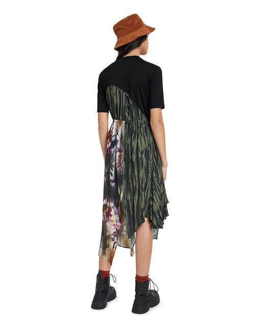 Vestido camiseiro com patchwork de estampados florais e tie-dye