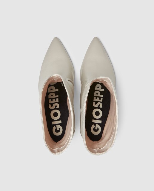 Botas de mujer Gioseppo de color blanco tipo cowboy