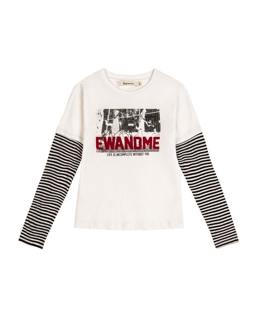 T-shirt comprida com manga dupla