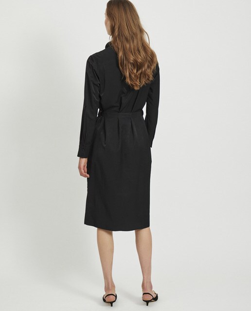 Vestido camiseiro midi