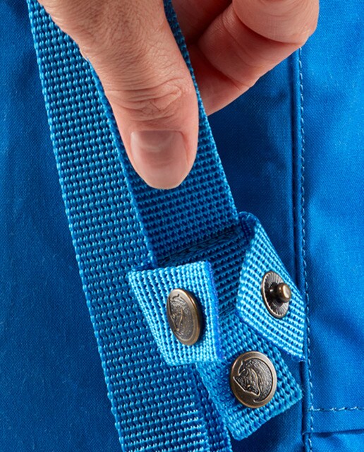 Mochila unissexo Kanken Mini de vinil camel com logótipo reflector