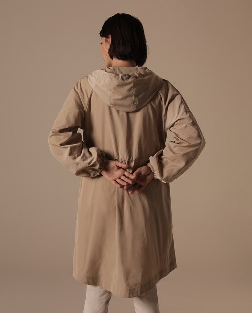 Chubasquero de mujer Woman Collection en beige
