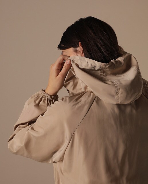 Chubasquero de mujer Woman Collection en beige