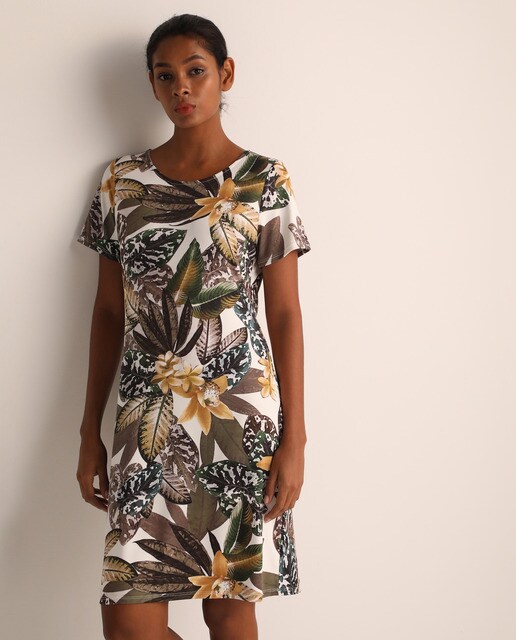 Vestido com estampado de folhas
