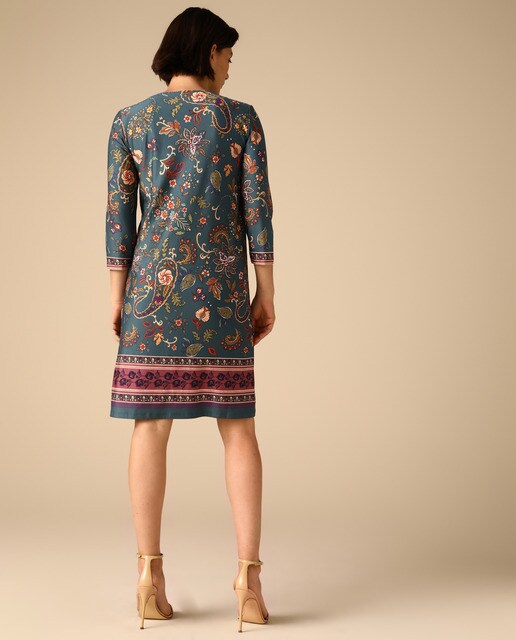Vestido tipo túnica com estampado paisley
