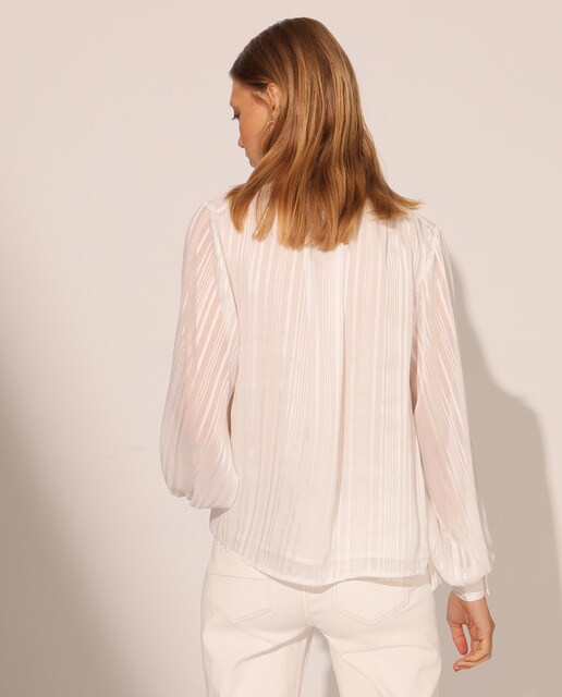 Blusa de mujer con lurex y lazada