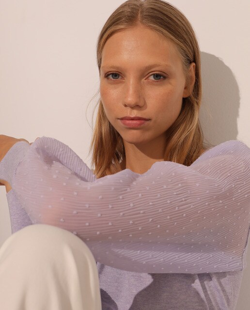 Jersey de mujer con mangas de bambula y cuello pico