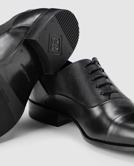 Zapatos de cordones de hombre Sergio Serrano de piel grabada en negro