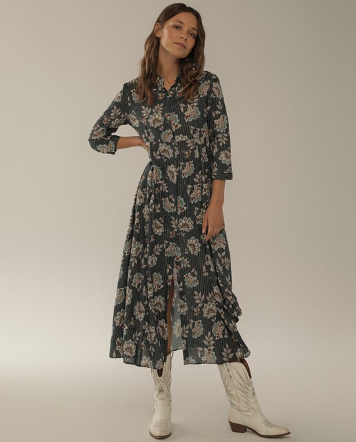 Vestido camiseiro paisley