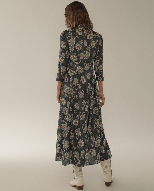 Vestido camiseiro paisley