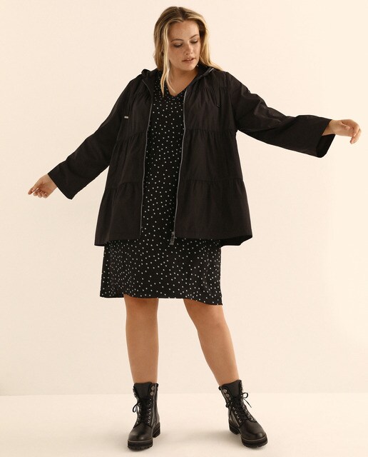 Parka ligera de mujer talla grande con capucha
