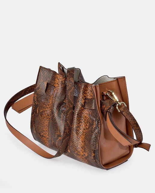 Bandolera pequeña de mujer Gloria Ortiz Odette de piel con print grabado de serpiente en tonos marrones