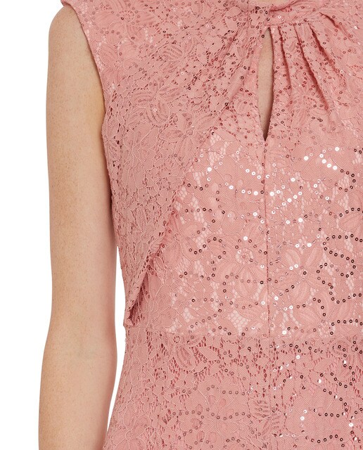 Vestido largo de encaje con lentejuelas