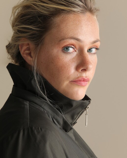 Parka ligera de mujer talla grande con chaleco interior