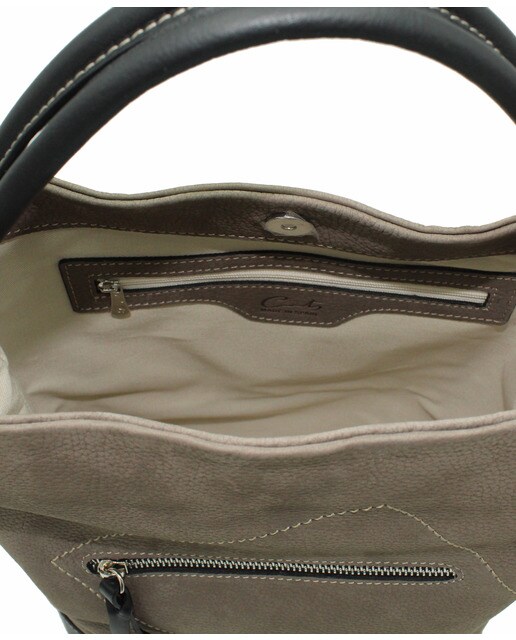 Mala hobo em pele taupe conversível em mochila