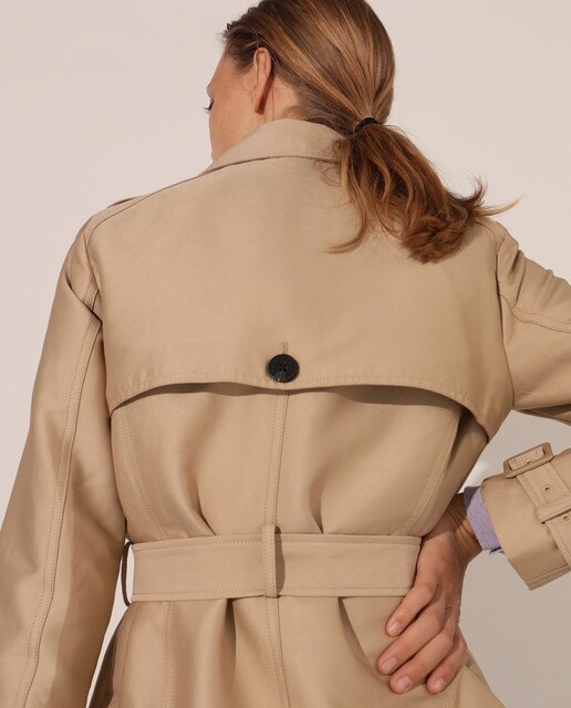 Gabardina lisa de mujer con cinturón