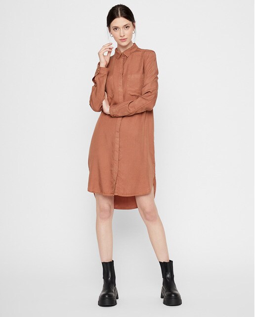 Vestido curto estilo camisa