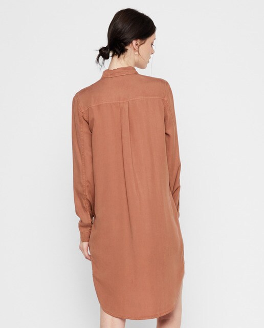 Vestido curto estilo camisa