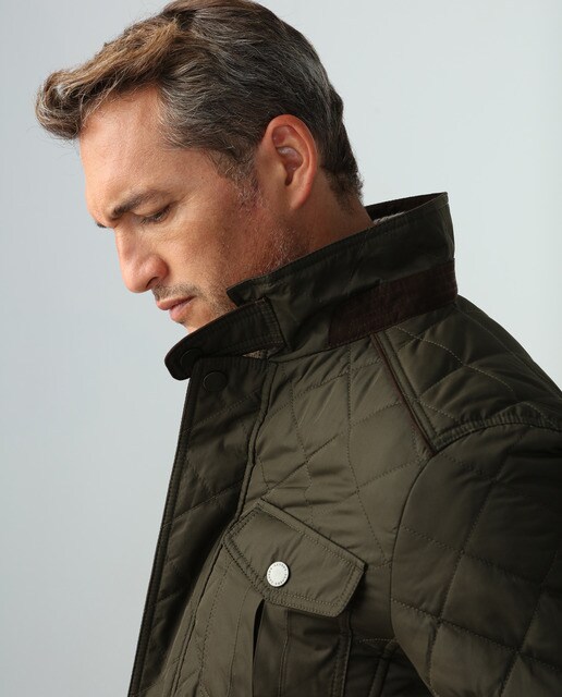 Chaqueta de abrigo de hombre kaki con cuatro bolsillos