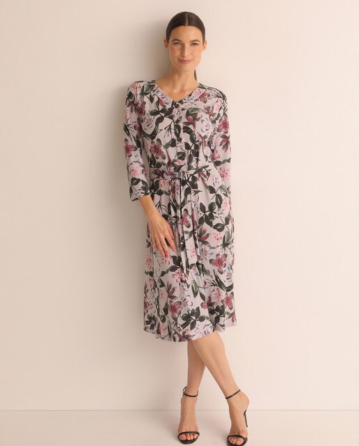 Vestido com estampado floral e botões