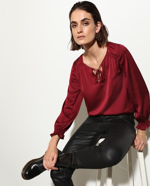Blusa lisa com manga comprida