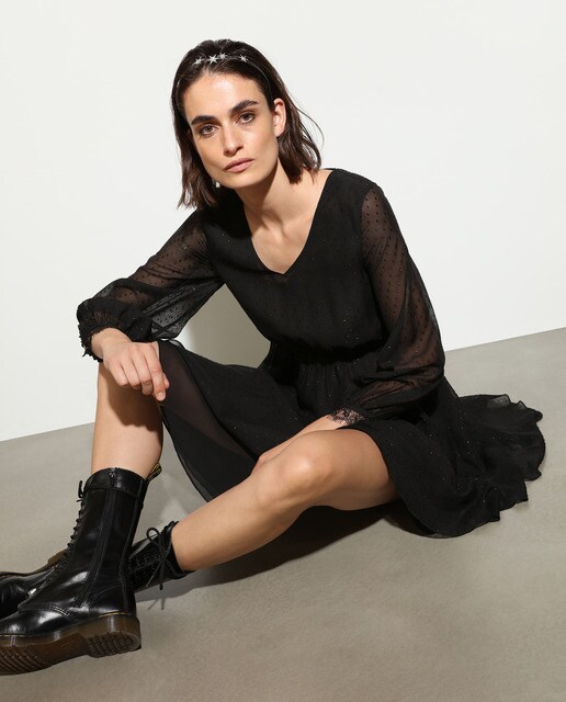 Vestido de fiesta con plumeti