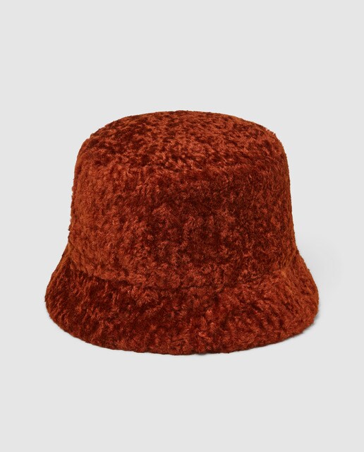 Gorro castanho